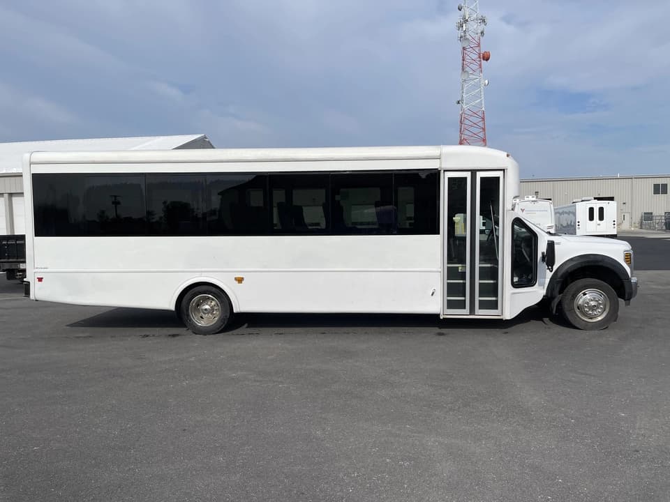 2019 Ford F550 Glaval - Image 2