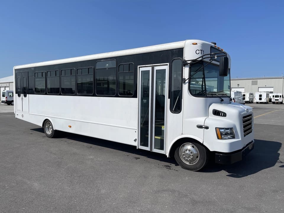 2016 Ford Starcraft Shuttle Bus - Image 1