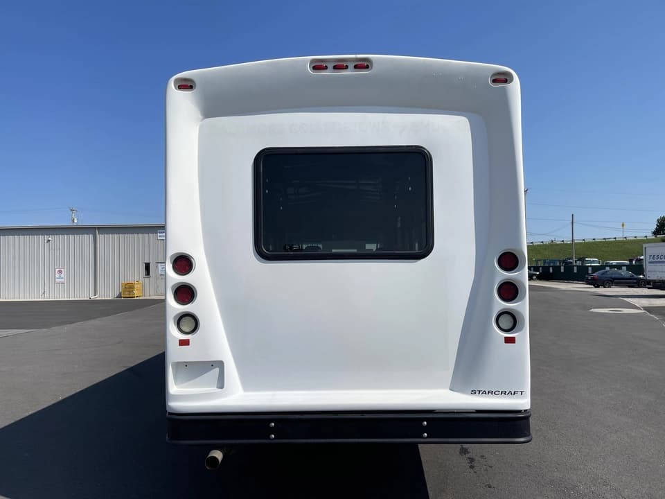2016 Ford Starcraft Shuttle Bus - Image 4