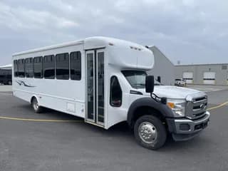 2016 Ford F550 bus