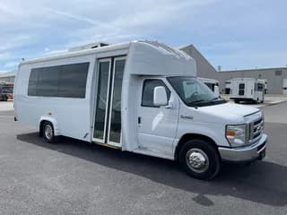 2017 Ford E450 bus