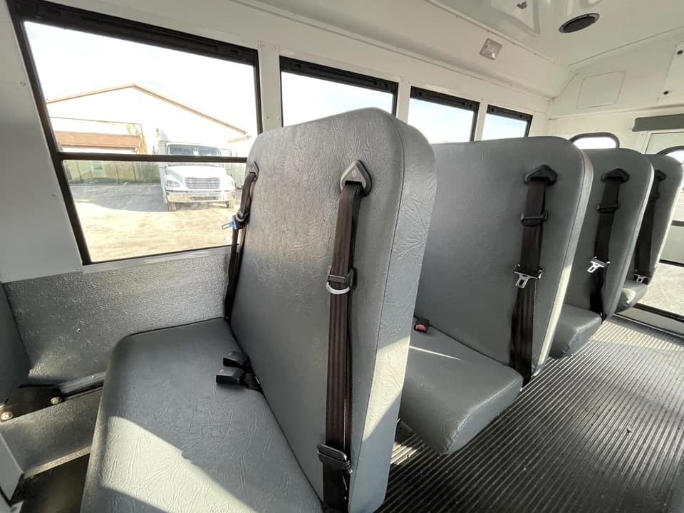 2018 Ford Transit 250 Starcraft Shuttle Bus - Image 10