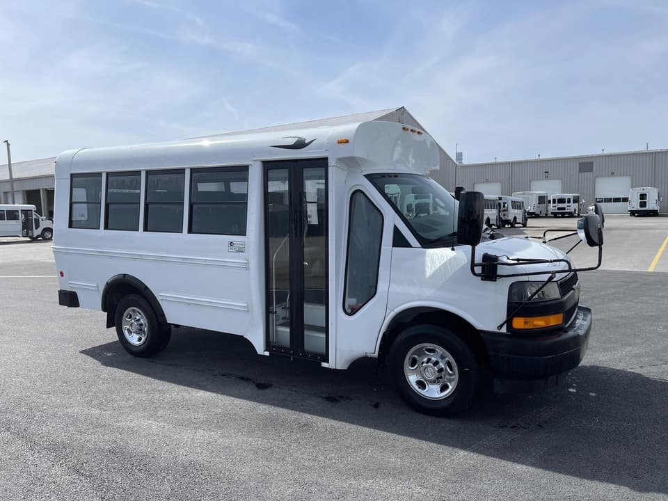 2018 Chevrolet Express 3500 Girardin - Image 1