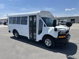 2019 Chevrolet Express 3500 bus