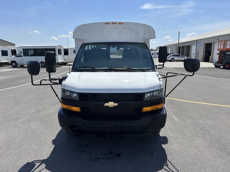 2019 Chevy Express 3500 Girardin - Image 5