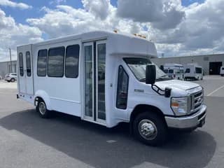 2019 Ford E350 bus