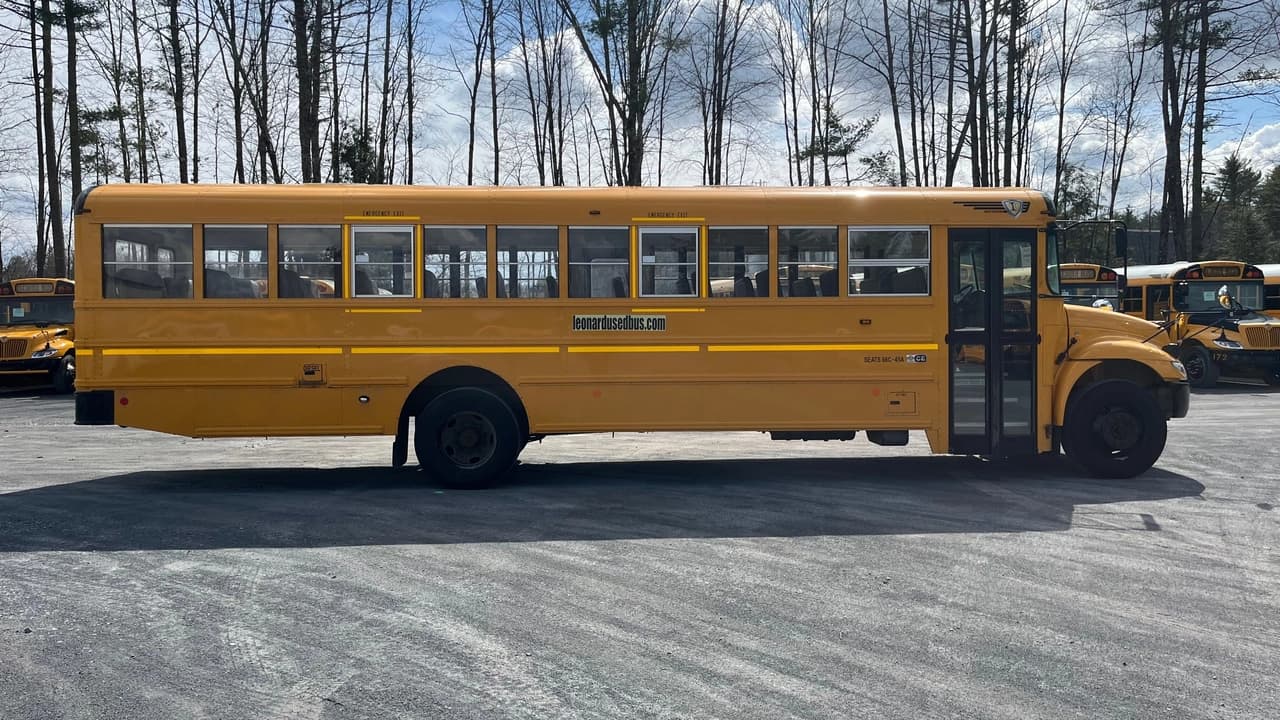 2022 IC CE300 School Bus - Image 6