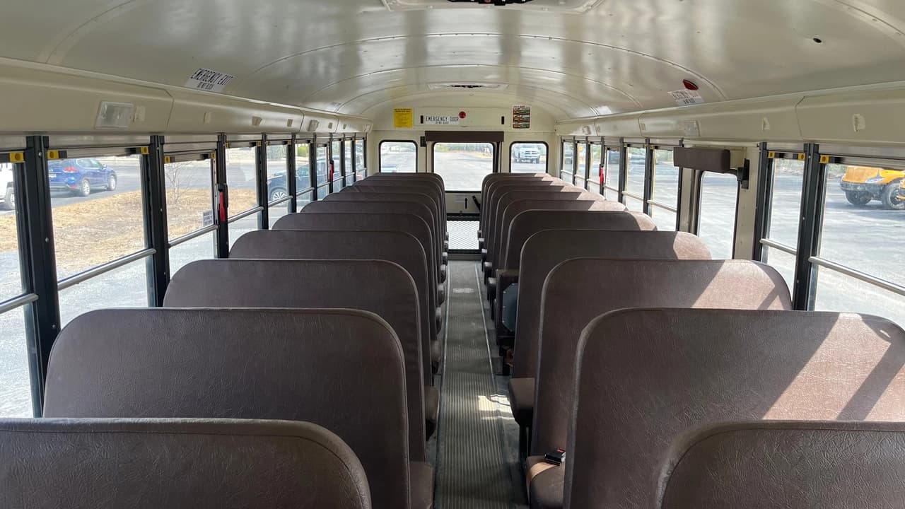 2022 IC CE300 School Bus - Image 8