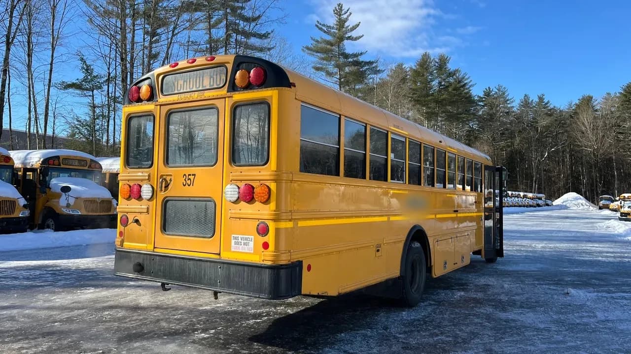 2020 IC CE300 School Bus - Image 5