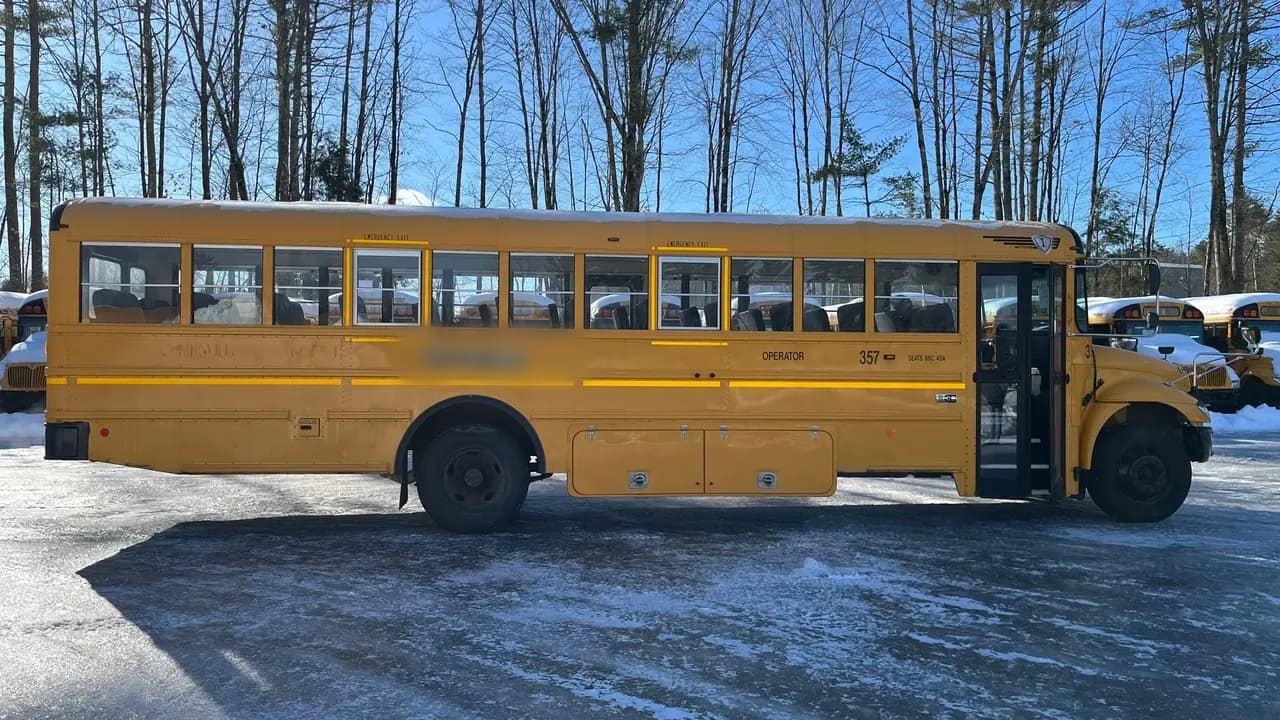 2020 IC CE300 School Bus - Image 6