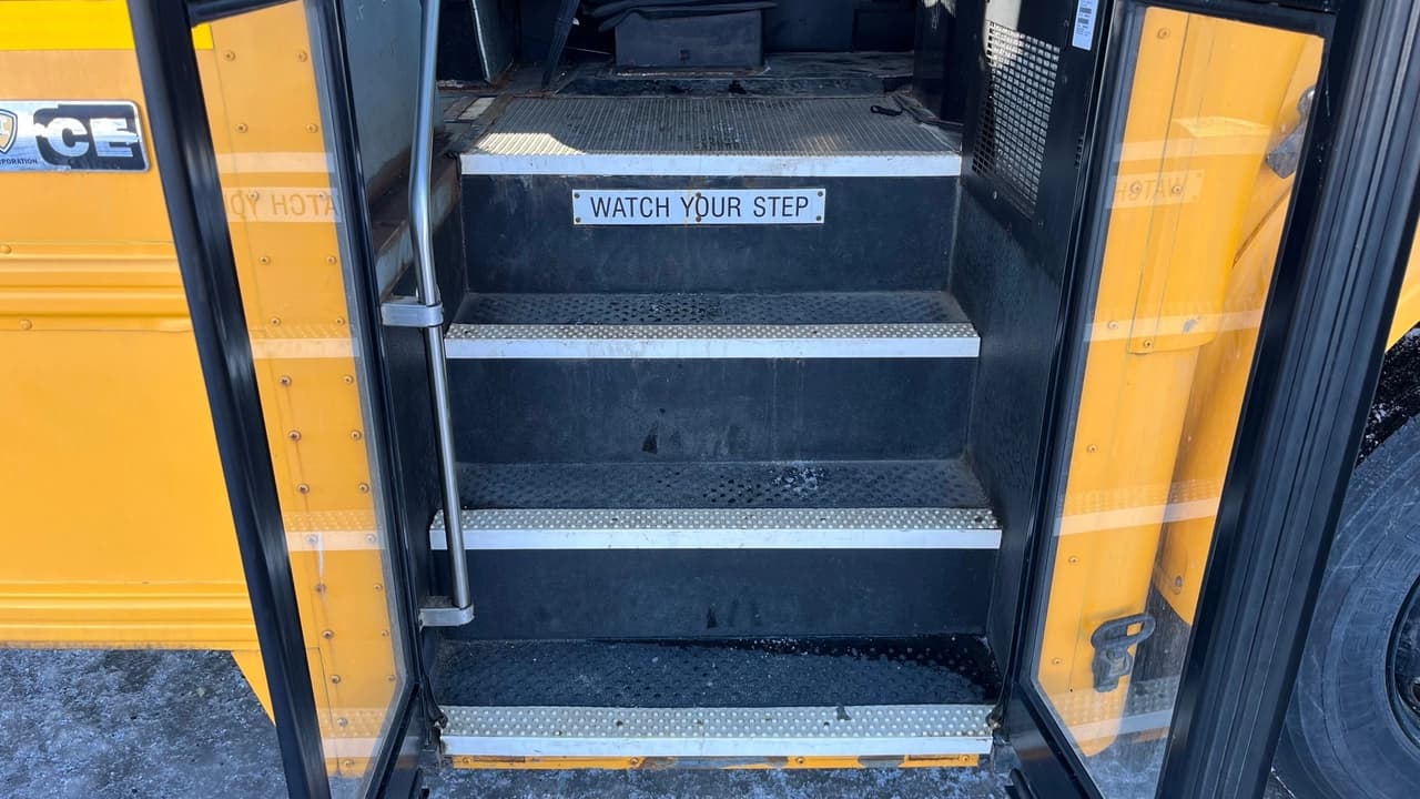 2020 IC CE300 School Bus - Image 7