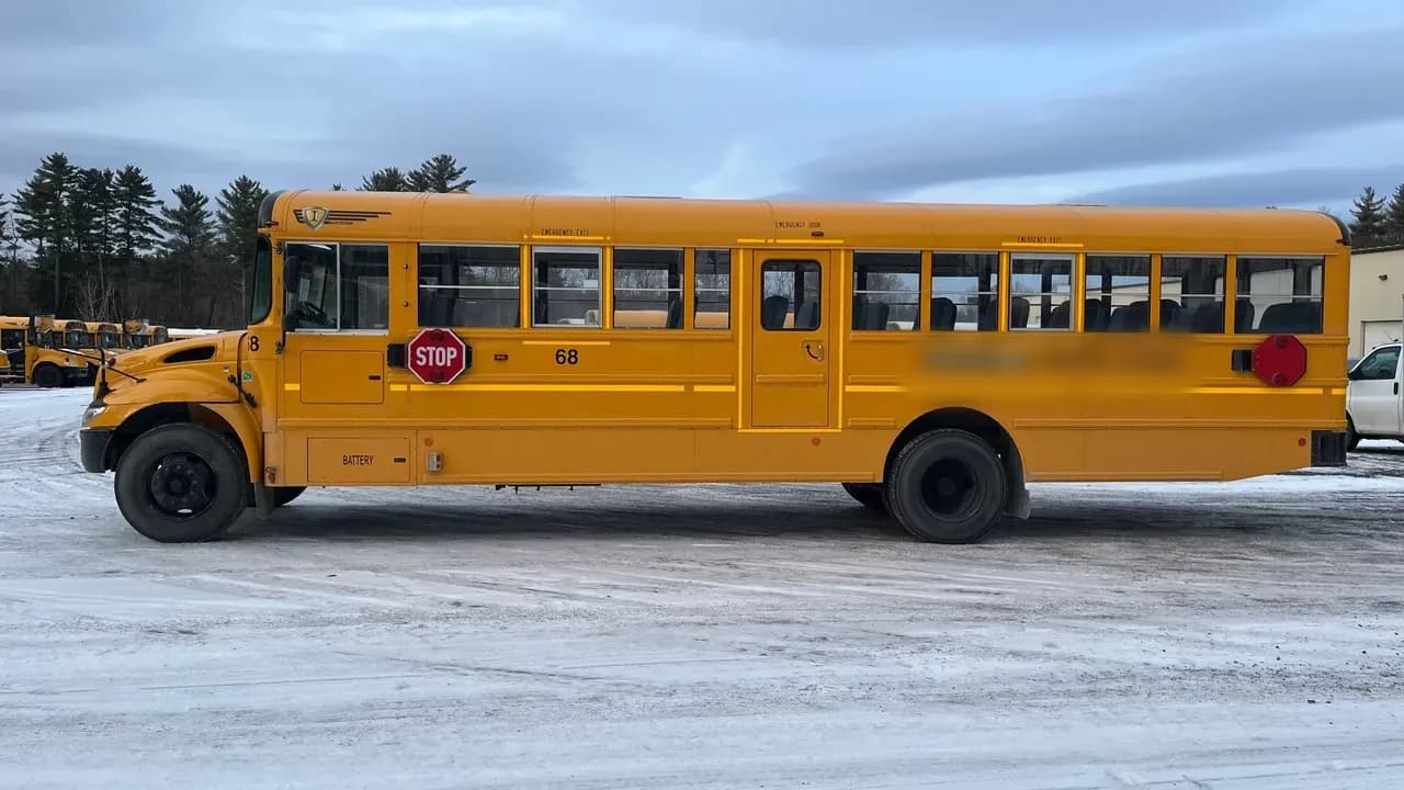 2020 IC CE300 School Bus - Image 3