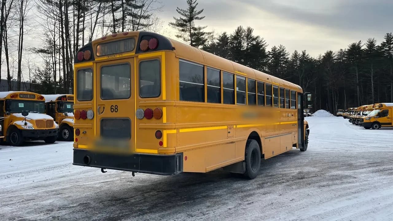 2020 IC CE300 School Bus - Image 4