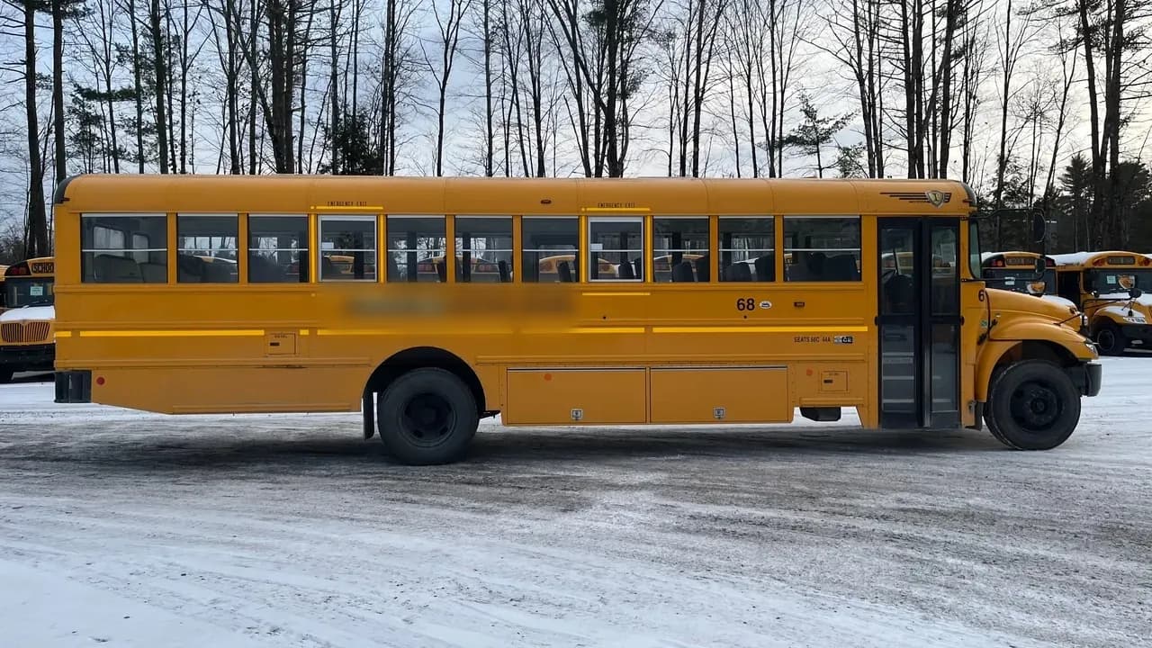 2020 IC CE300 School Bus - Image 5