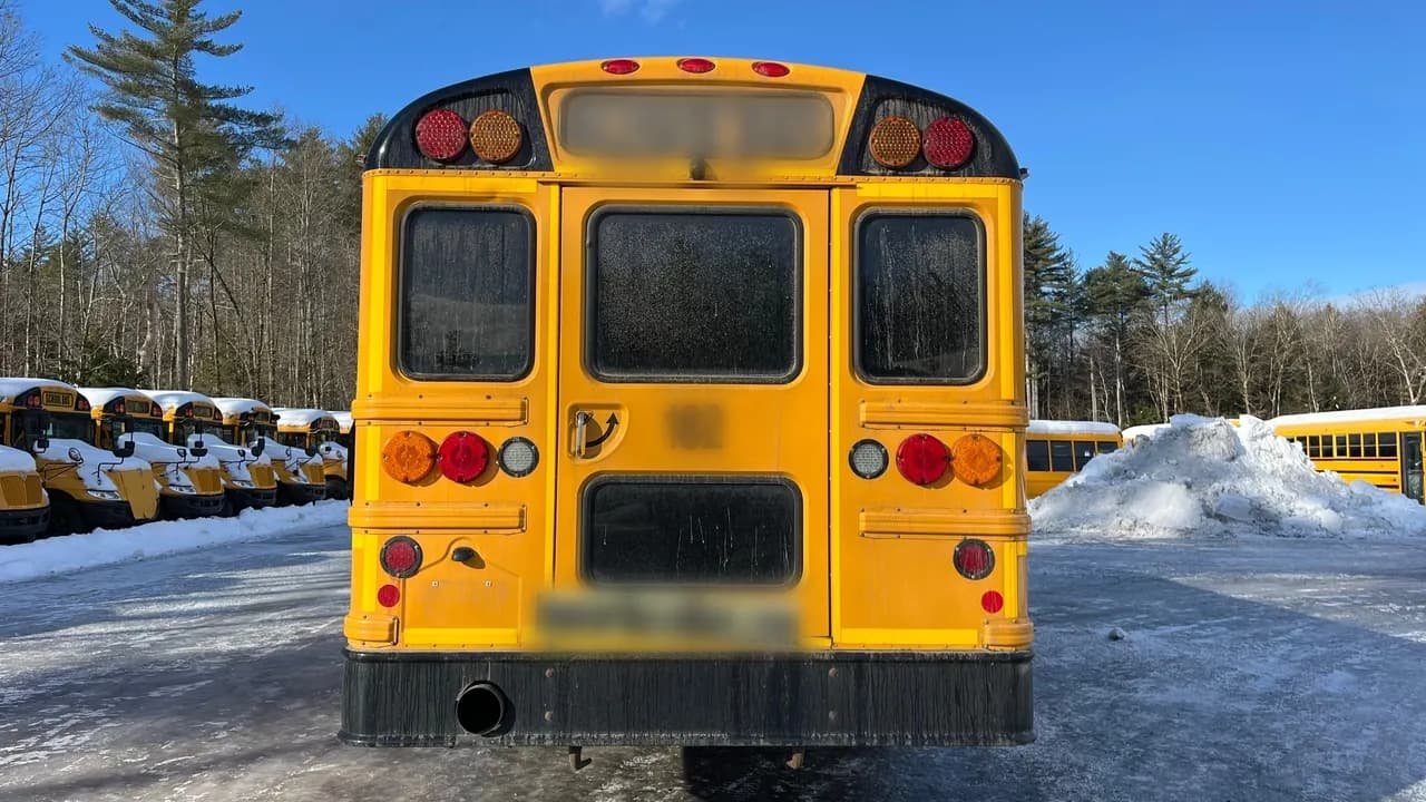2020 IC CE300 School Bus - Image 3