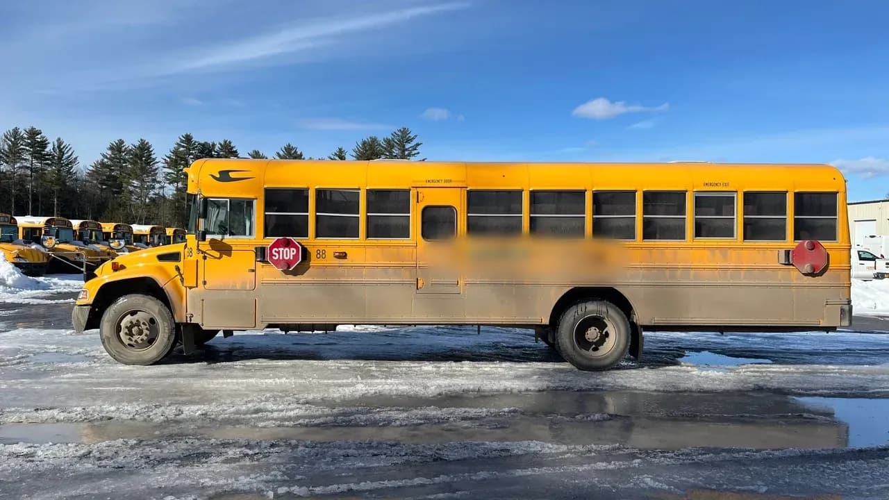 2019 Blue Bird Vision School Bus - Image 3