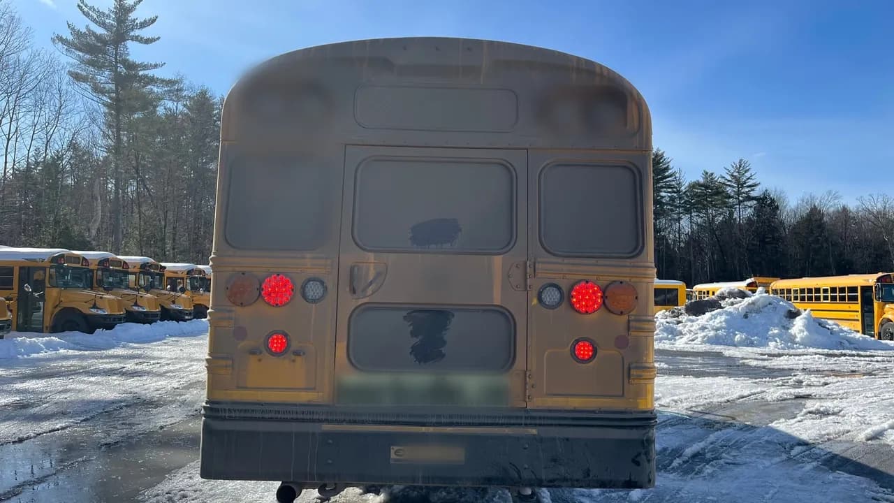 2019 Blue Bird Vision School Bus - Image 4