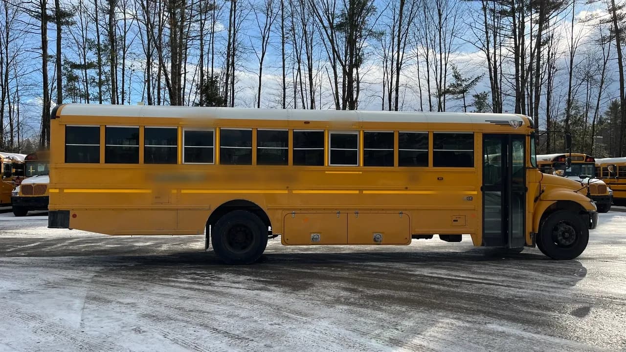 2019 IC CE300 School Bus - Image 6
