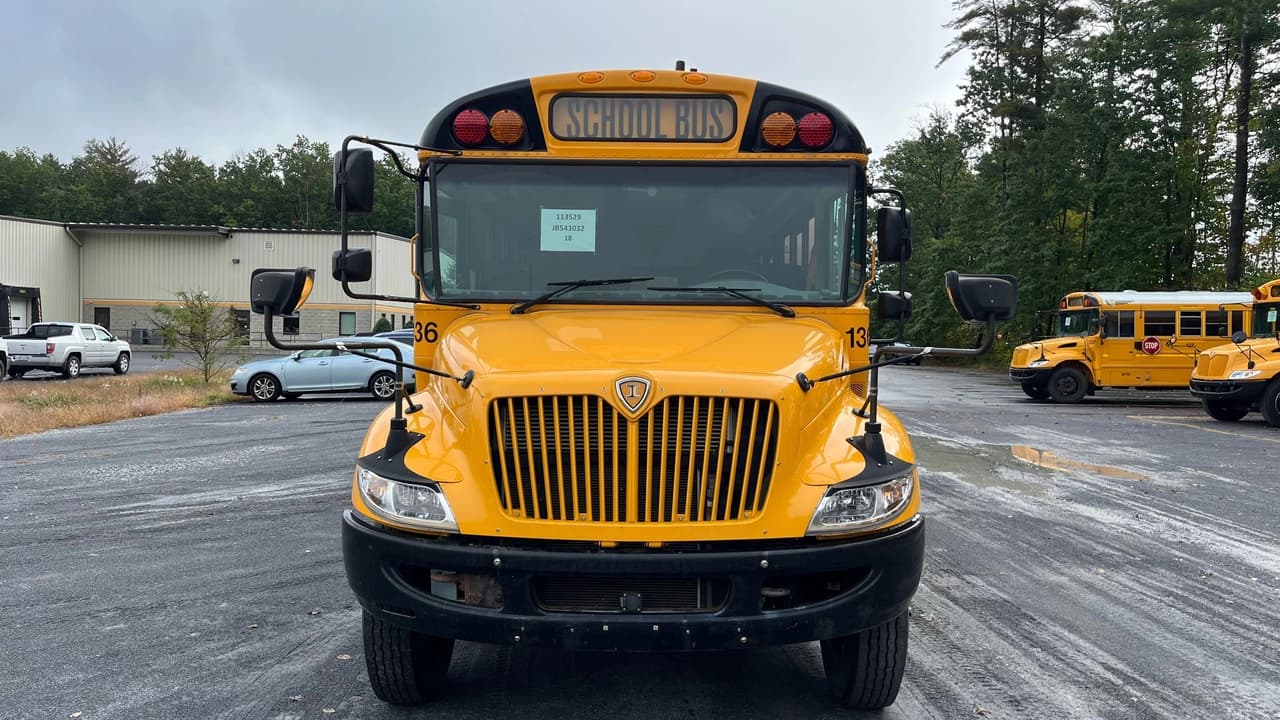 2018 IC CE300 School Bus - Image 2