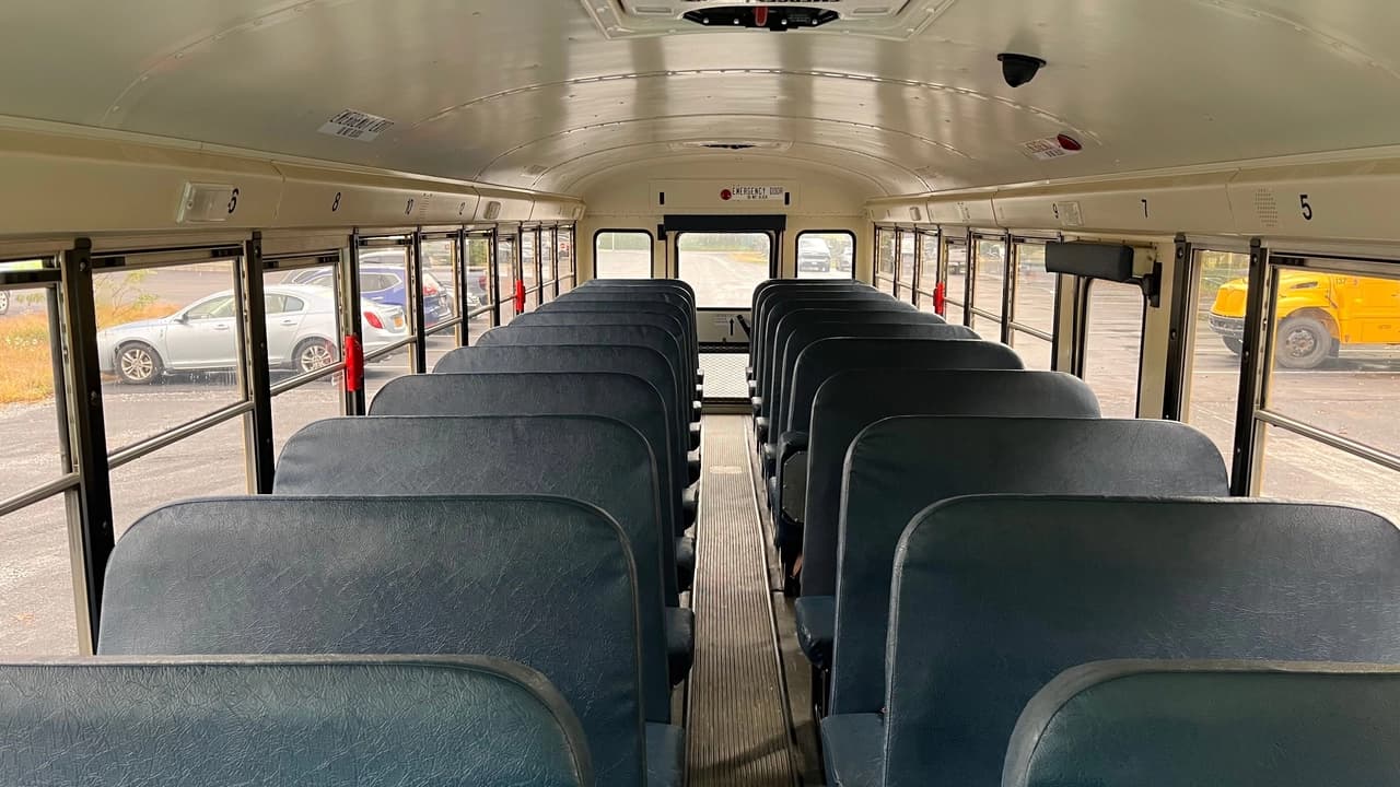2018 IC CE300 School Bus - Image 8