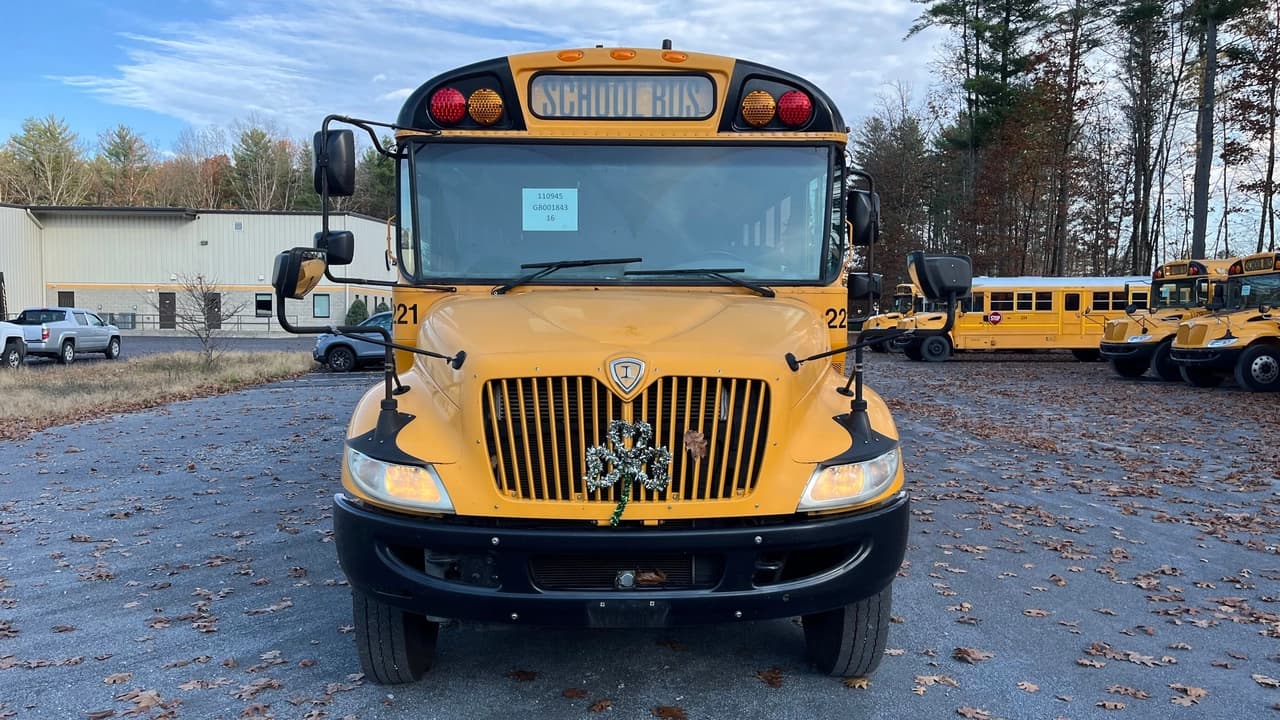 2016 IC CE300 School Bus - Image 2