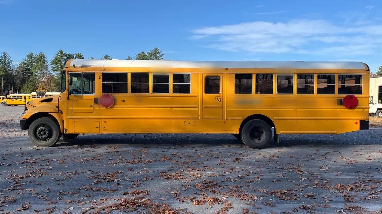 2016 IC CE300 School Bus - Image 3
