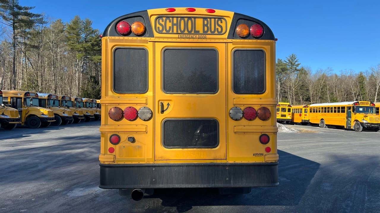 2015 IC CE200 School Bus - Image 4