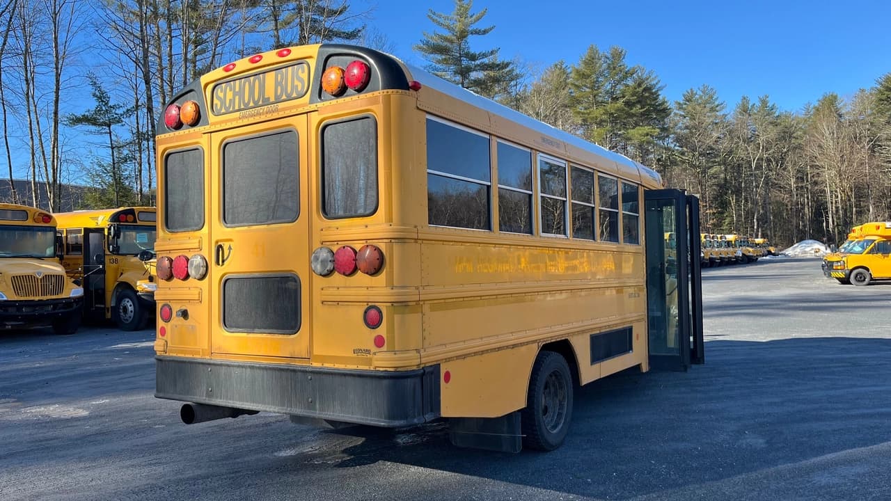 2015 IC CE200 School Bus - Image 5
