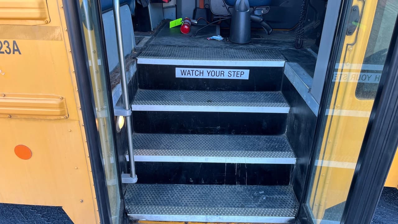 2015 IC CE200 School Bus - Image 7