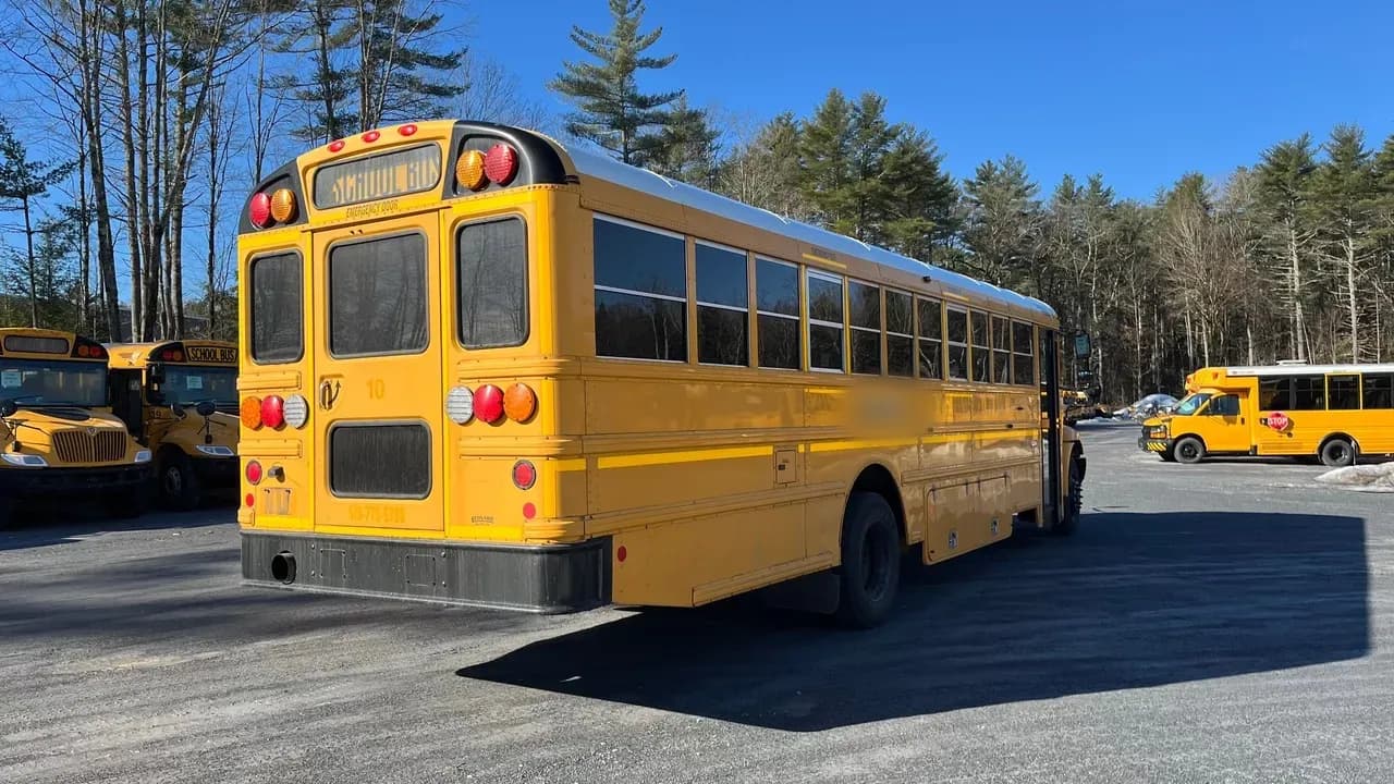 2014 IC CE300 School Bus - Image 5