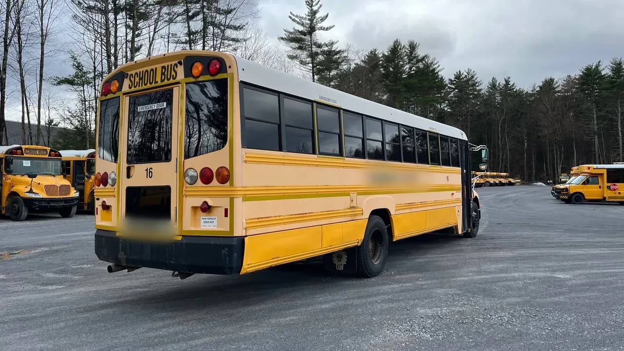 2014 Lion Spartan School Bus - Image 5