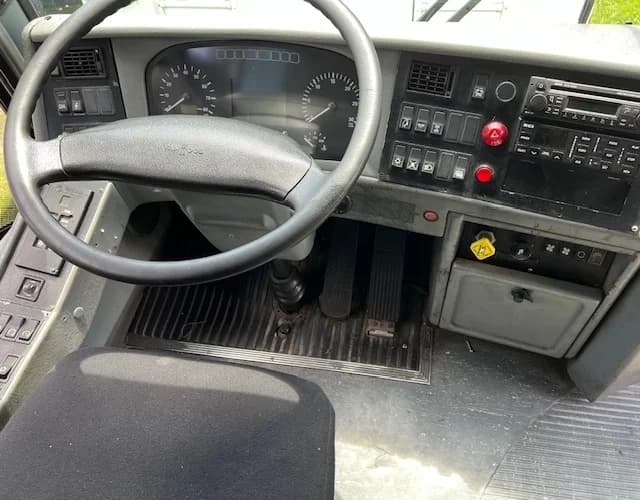 2006 VanHool C2045 Coach - Image 4