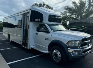 2013 RAM F330 bus