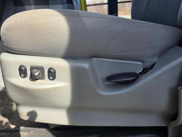 2017 Ford E350 Shuttle Bus - Image 8