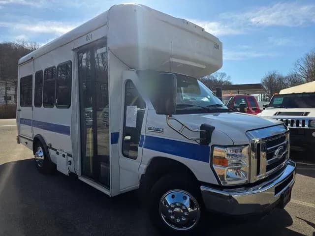 2017 Ford E350 Shuttle Bus - Image 1