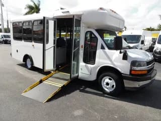2014 Chevrolet Express bus
