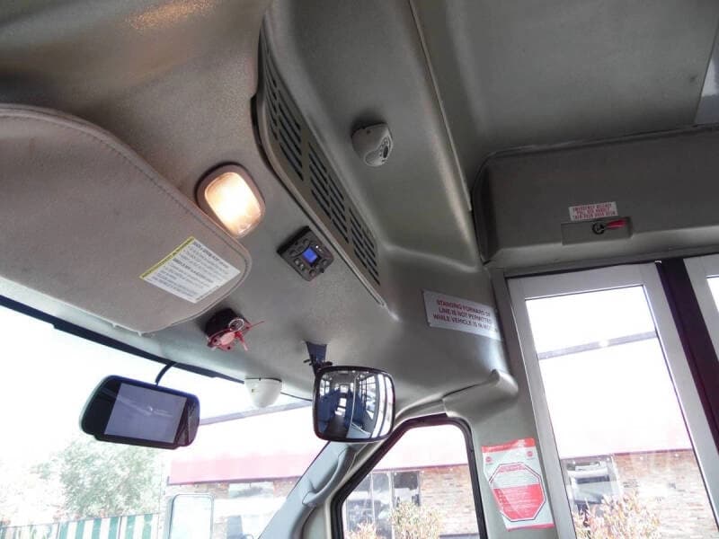 2014 Chevrolet Express Shuttle Bus - Image 15