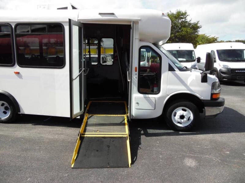 2014 Chevrolet Express Shuttle Bus - Image 9
