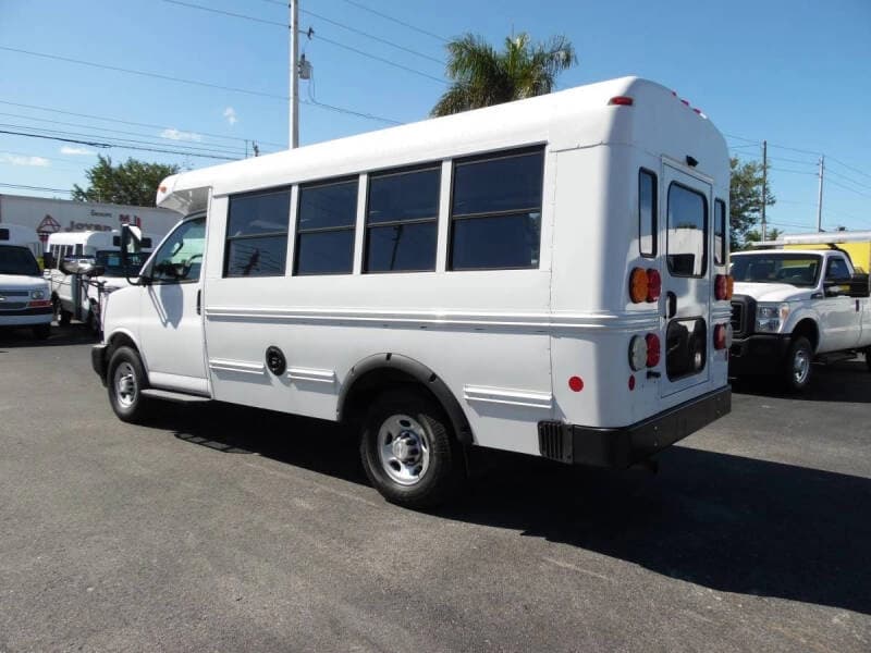 2018 Chevrolet Express Shuttle Bus - Image 4