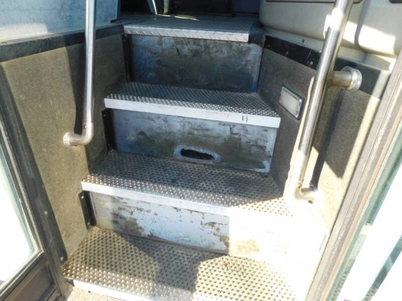2013 Thomas T-Liner HDX Activity Bus - Image 16