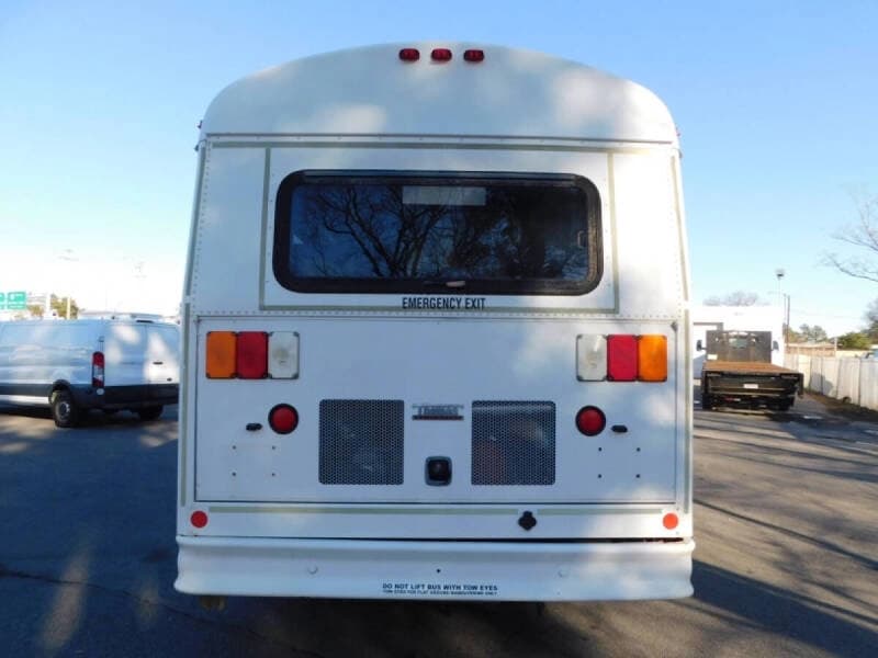 2013 Thomas T-Liner HDX Activity Bus - Image 5