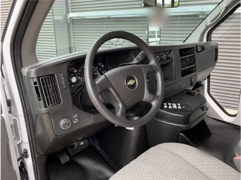 2014 Chevrolet Express 3500 Shuttle Bus - Image 12