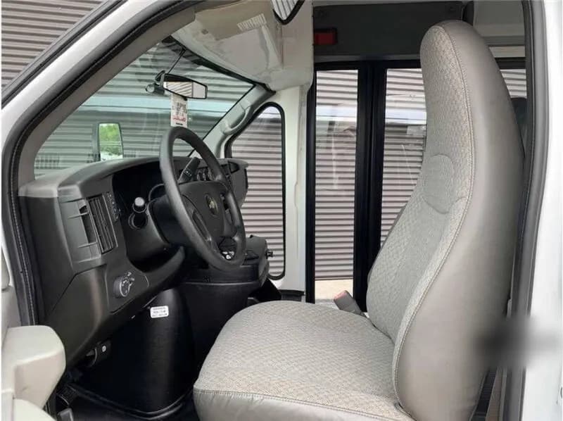 2014 Chevrolet Express 3500 Shuttle Bus - Image 20