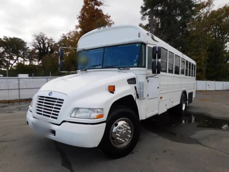 2013 Blue Bird Vision Activity Bus - Image 3