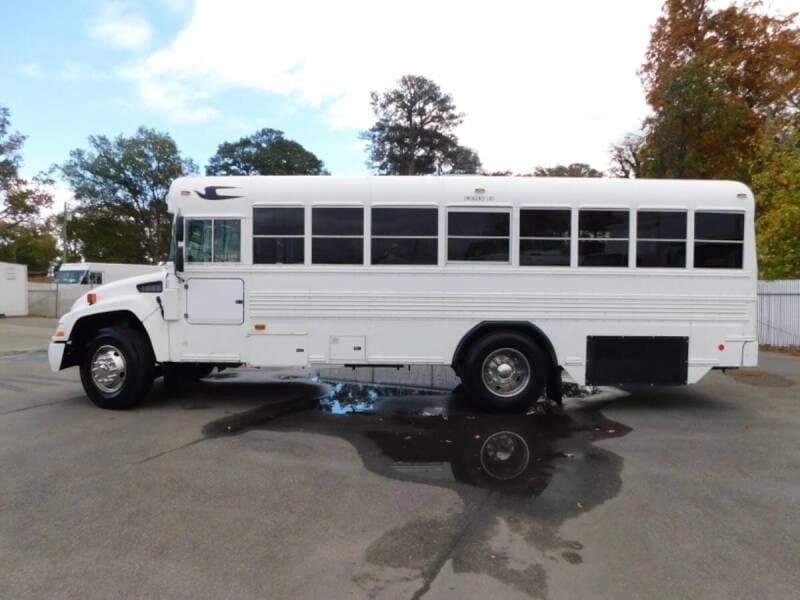 2013 Blue Bird Vision Activity Bus - Image 2