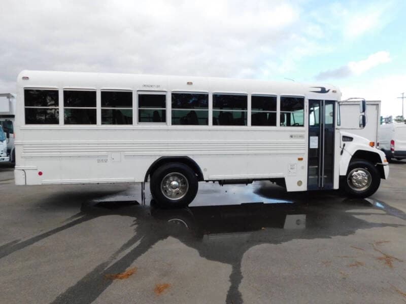 2013 Blue Bird Vision Activity Bus - Image 4