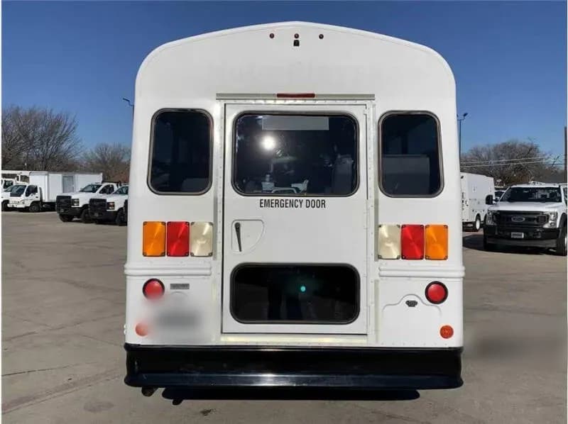 2017 Chevrolet Express 3500 Shuttle Bus - Image 7
