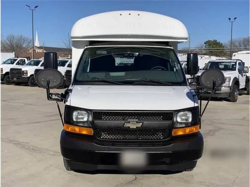 2017 Chevrolet Express 3500 Shuttle Bus - Image 8