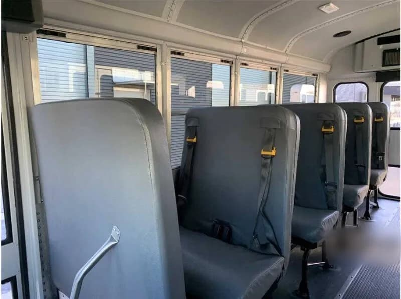 2017 Chevrolet Express 3500 Shuttle Bus - Image 22
