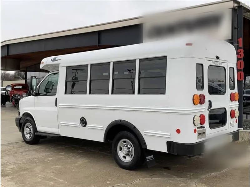 2018 Chevrolet Express 3500 Shuttle Bus - Image 3